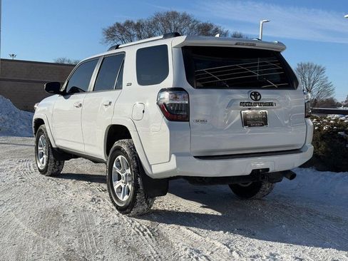 Used 2024 Toyota 4Runner SR5 image 5