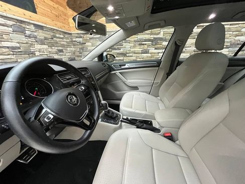 Used 2019 Volkswagen Golf Alltrack SE AWD/4WD image 38