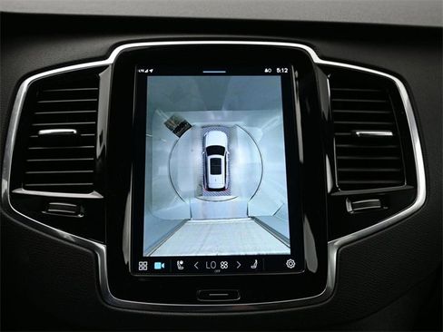 Used 2023 Volvo XC90 B6 Plus w/ Protection Package Premier image 21