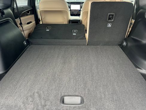 New 2025 Jeep Grand Cherokee Limited w/ Luxury Tech Group II image 13