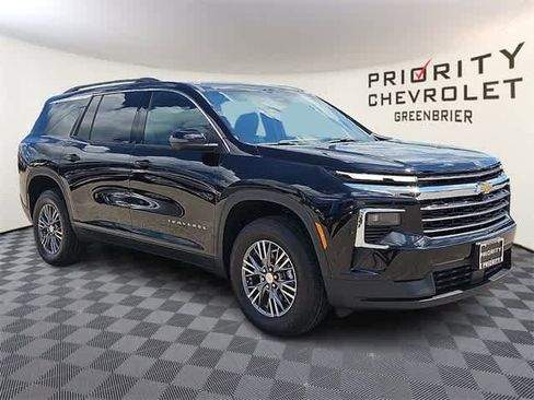 New 2026 Chevrolet Traverse LT w/ Driver Confidence Package image 3