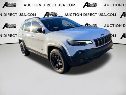 Used 2022 Jeep Cherokee Trailhawk w/ Technology Group B image 5