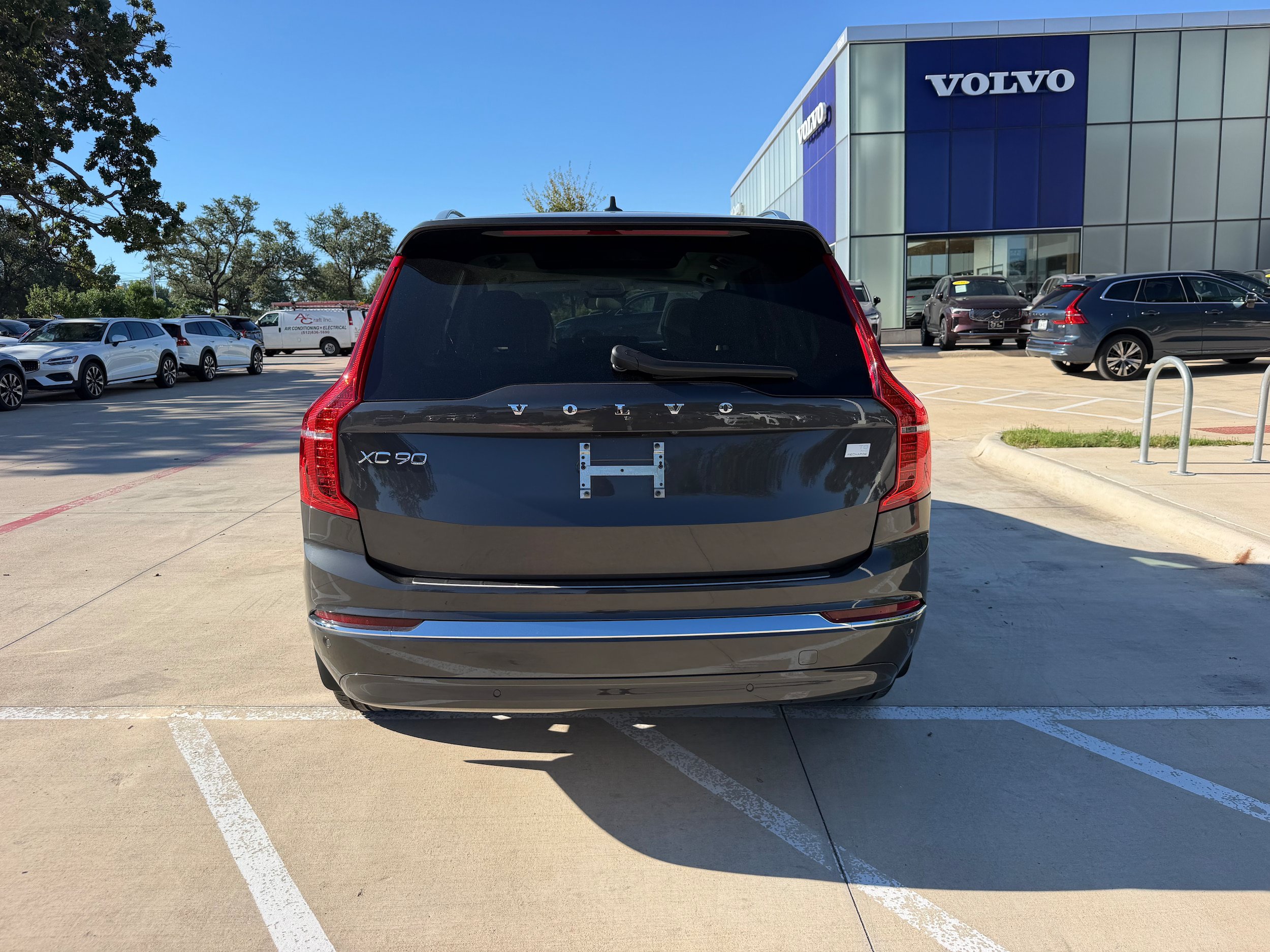 Certified 2024 Volvo XC90 T8 Plus w/ Protection Package Premier AWD/4WD image 5