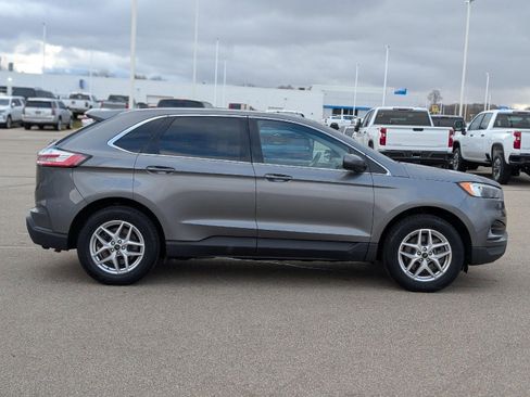 Used 2023 Ford Edge SEL image 9