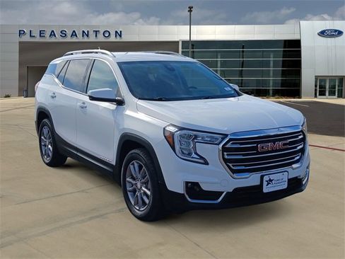 Used 2024 GMC Terrain SLT image 7