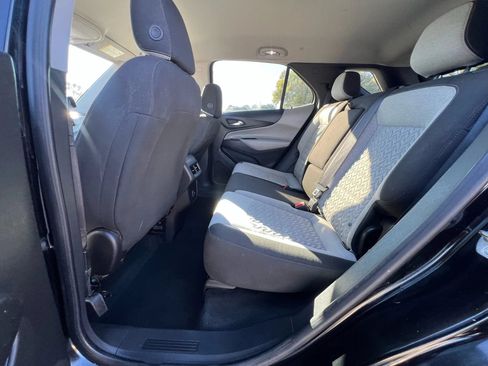 Used 2023 Chevrolet Equinox LS w/ LS Convenience Package FWD image 14