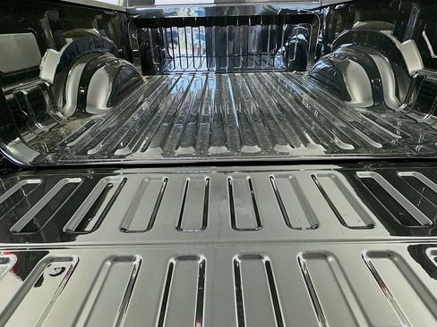 New 2026 RAM 1500 Laramie AWD/4WD image 33