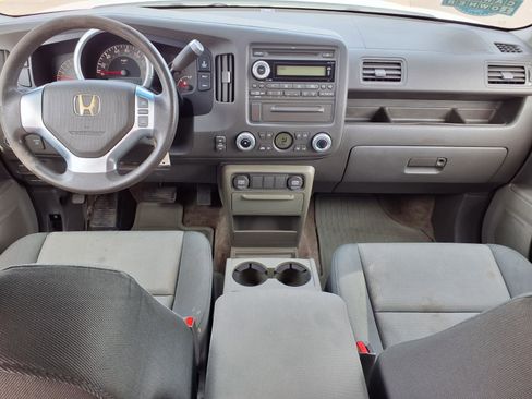 Used 2006 Honda Ridgeline RT image 7