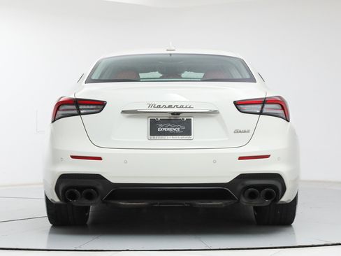Certified 2023 Maserati Ghibli Modena RWD image 4