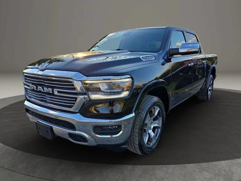 Used 2019 RAM 1500 Laramie AWD/4WD image 1