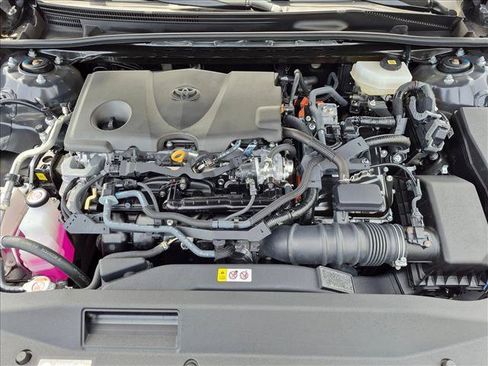 Used 2026 Toyota Camry SE FWD image 21