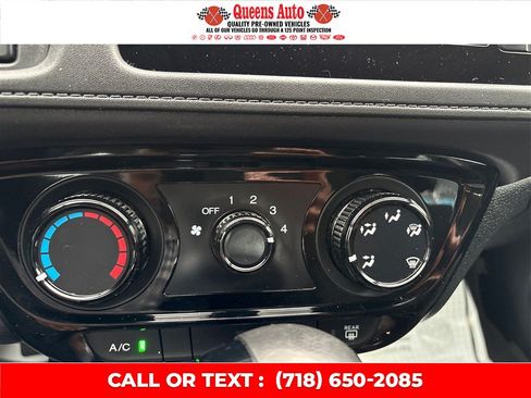 Used 2022 Honda HR-V LX image 35