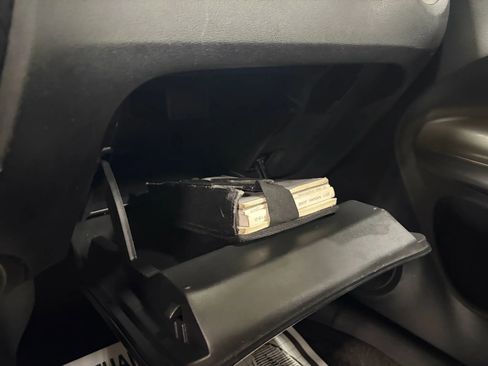 Used 2011 Nissan Juke SL image 32