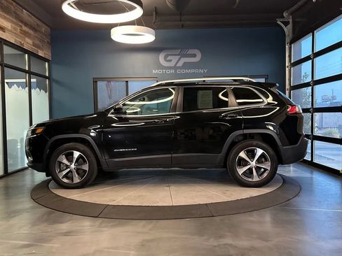 Used 2020 Jeep Cherokee Limited w/ Technology Group AWD/4WD image 6