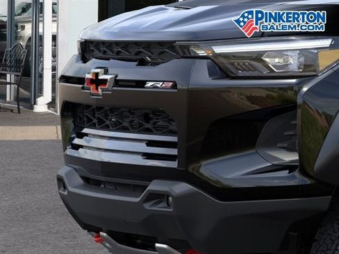New 2026 Chevrolet Colorado ZR2 w/ Technology Package AWD/4WD image 13