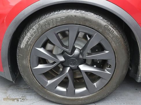 Used 2023 Tesla Model X image 34