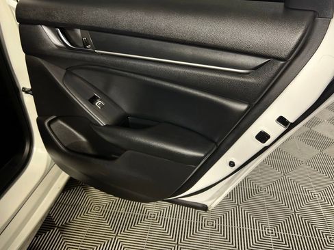 Used 2022 Honda Accord Sport image 29