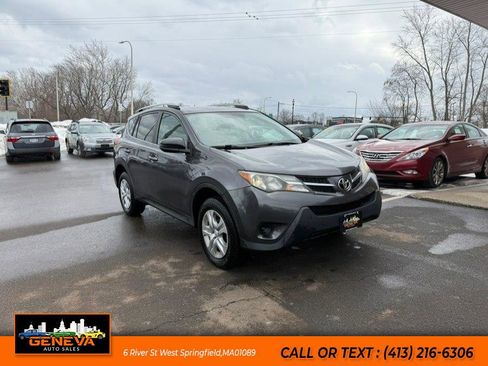 Used 2013 Toyota RAV4 LE image 3