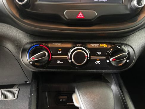 Used 2024 Kia Soul LX w/ Option Group 015 FWD image 19
