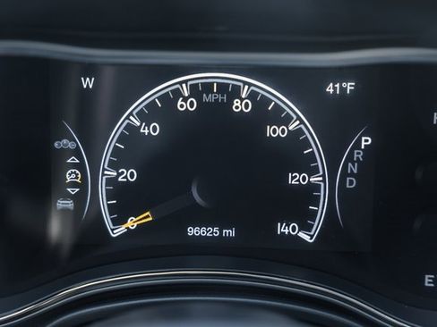 Used 2020 Jeep Grand Cherokee High Altitude image 30