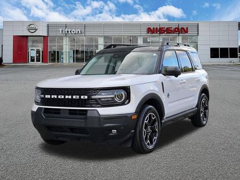 Used 2025 Ford Bronco Sport Outer Banks w/ Outer Banks Tech Package+ AWD/4WD image 8