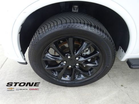 Used 2017 Dodge Durango GT w/ Premium Group RWD image 10