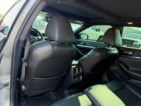 Used 2019 Nissan Maxima SR w/ Premium Package FWD image 14