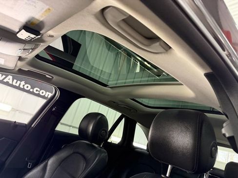 Used 2021 Mercedes-Benz GLC 300 4MATIC image 18