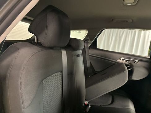 Used 2023 Kia Sportage LX AWD/4WD image 9