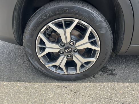 Used 2021 Kia Seltos EX AWD/4WD image 10