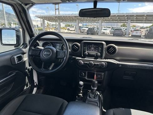 Used 2018 Jeep Wrangler Unlimited Sport AWD/4WD image 30