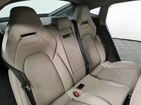 New 2026 Porsche Panamera image 22