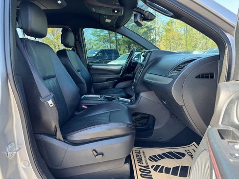 Used 2019 Dodge Grand Caravan GT FWD image 20