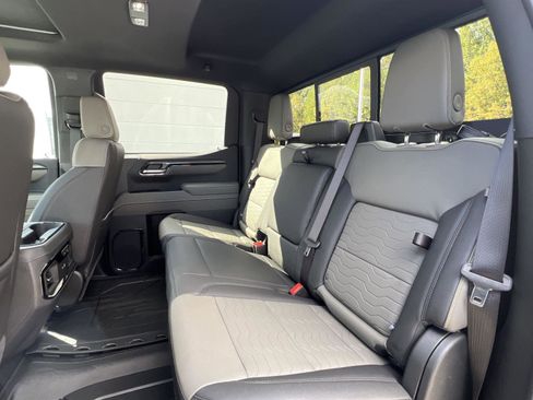 New 2026 Chevrolet Silverado 1500 ZR2 image 28