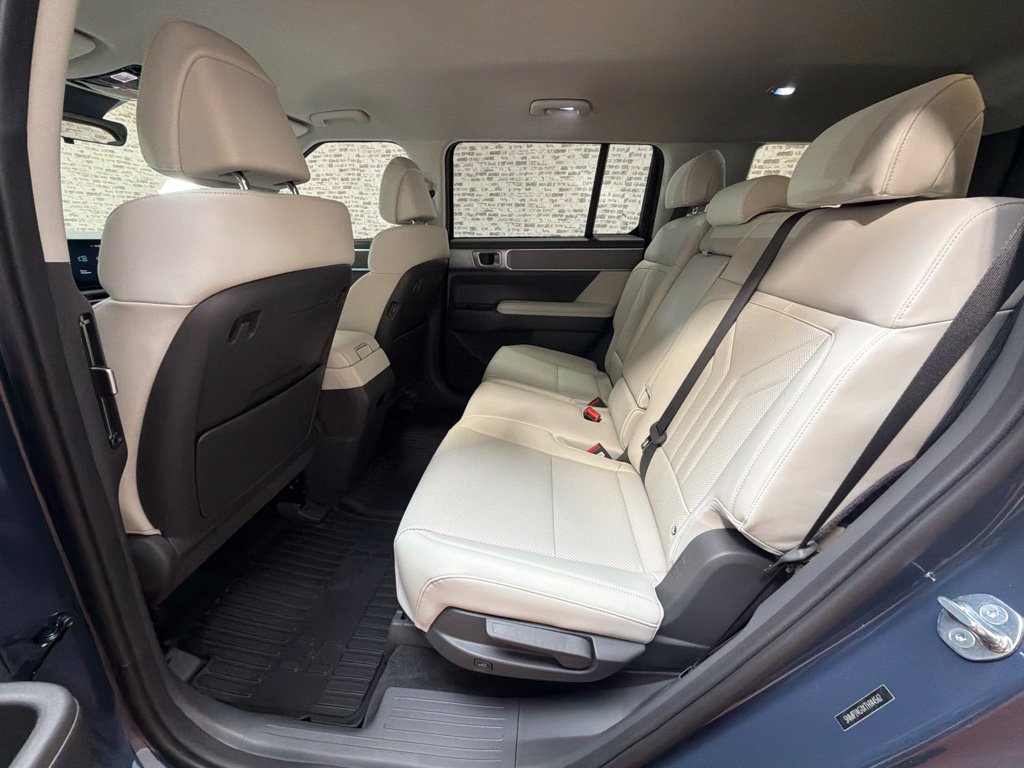 New 2026 Hyundai Santa Fe SEL FWD image 17