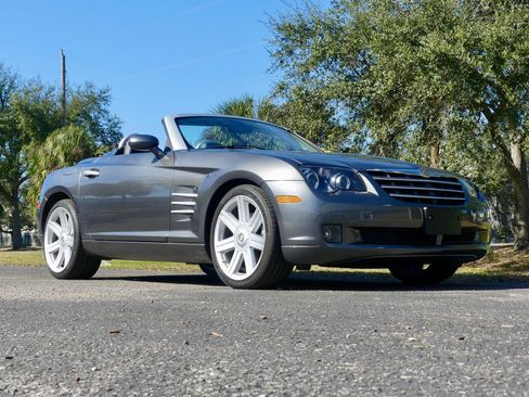 Used 2005 Chrysler Crossfire Limited RWD image 32