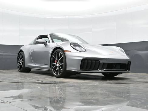 Used 2026 Porsche 911 Targa 4 GTS AWD/4WD image 40