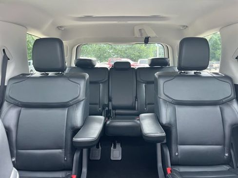 Used 2025 Ford Expedition Platinum AWD/4WD image 37