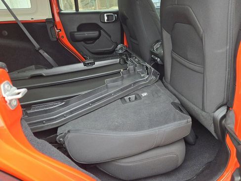 Certified 2023 Jeep Wrangler Unlimited Sport image 10