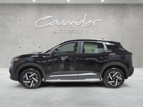 New 2026 Nissan Kicks SV image 13