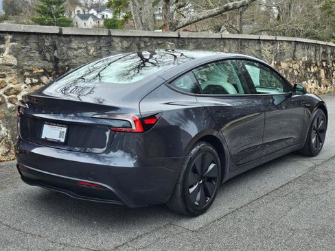 Used 2025 Tesla Model 3 Long Range image 10