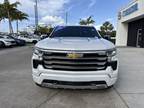 Used 2024 Chevrolet Silverado 1500 High Country w/ Technology Package AWD/4WD image 29