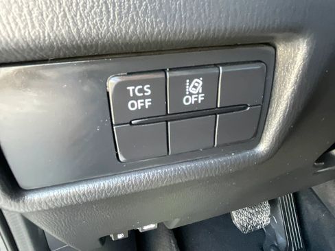 Used 2019 MAZDA CX-5 Touring image 26