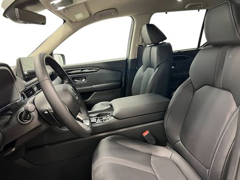 New 2025 Honda Pilot EX-L image 13