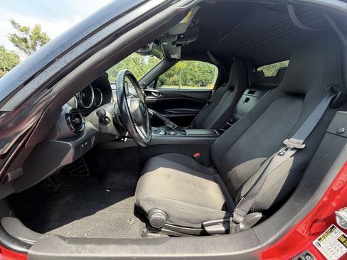Used 2020 MAZDA MX-5 Miata Sport RWD image 11
