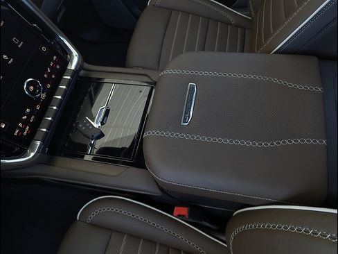 New 2026 GMC Yukon XL Denali Ultimate AWD/4WD image 29