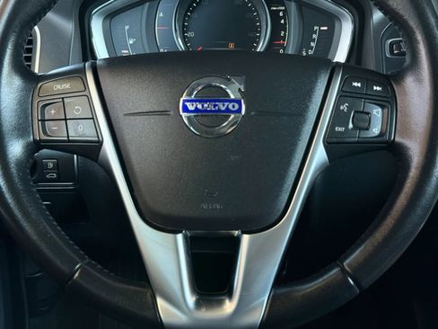 Used 2017 Volvo XC60 T5 Inscription w/ Preferred Option Package AWD/4WD image 55