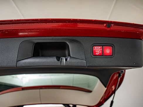 Certified 2022 Mercedes-Benz GLC 300 4MATIC image 38