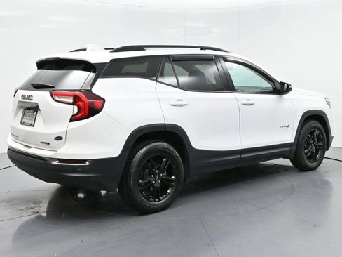 Used 2022 GMC Terrain AT4 AWD/4WD image 7