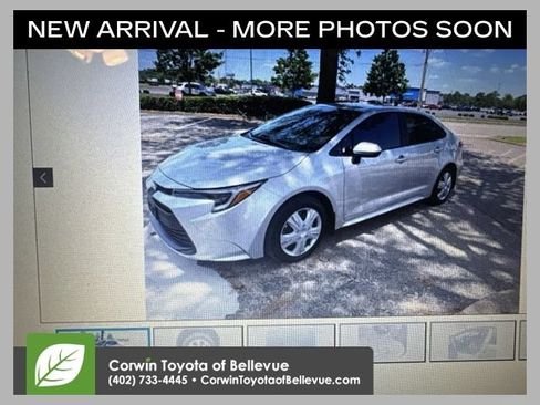 Used 2026 Toyota Corolla LE FWD image 1